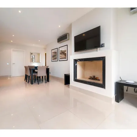 Pine Hills By Interhome